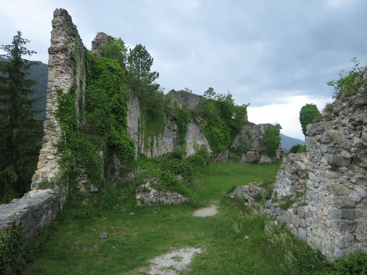 Stari grad nad Slovenskimi Konjicami