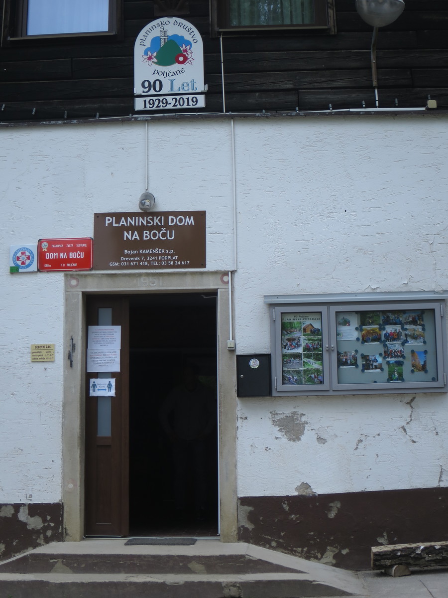 Planinski dom na Boču