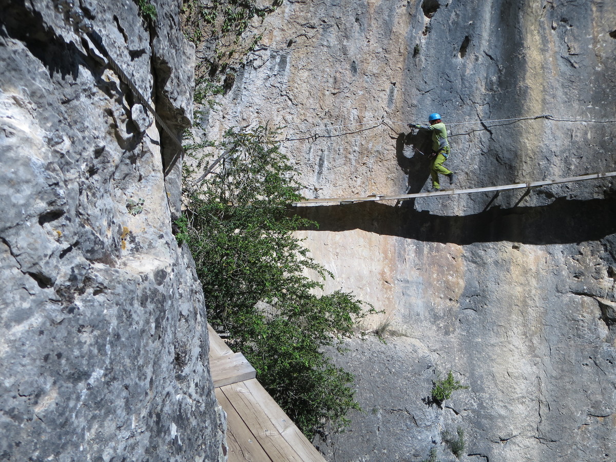 Via ferrata " Estrecho de Priego" poteka tudi po lesenih policah